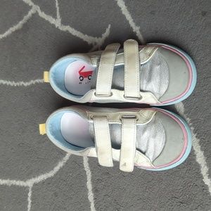 See Kai Run girls shimmer shoes - size 13